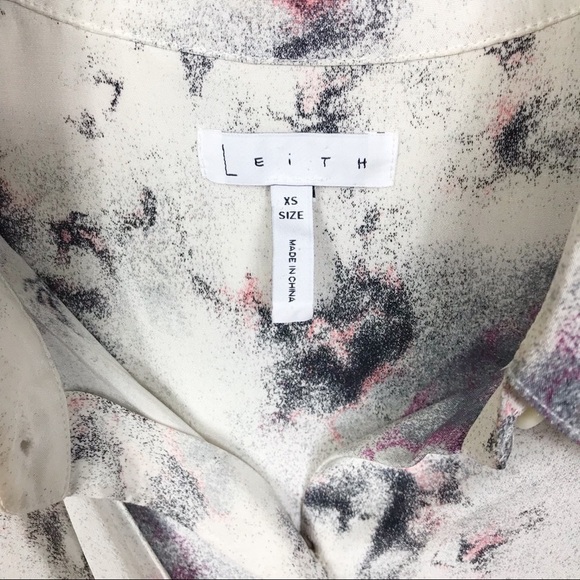 Leith Ivory Abstract Print Wrap Around Silk Blouse - Picture 8 of 9